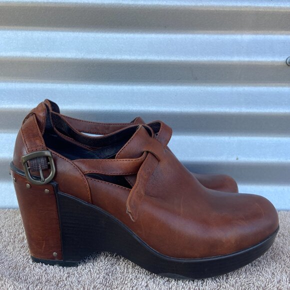 DANSKO Women’s 7 (37) Franka Brown Leather Wedge Clog Ankle Strap Bootie Heels - Picture 2 of 8